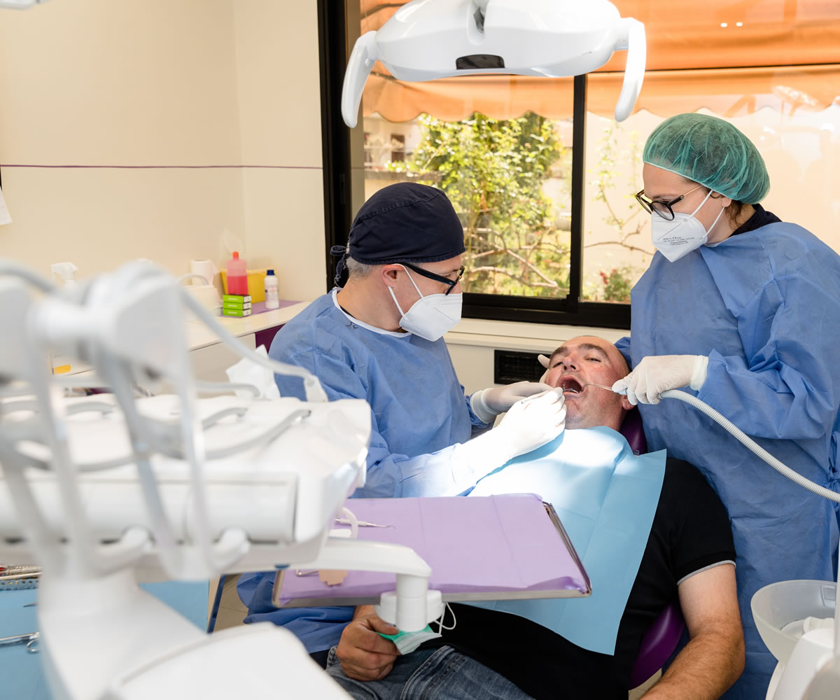 Chirurgia orale e impianti